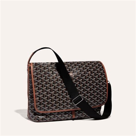 goyard capetien mm messenger bag.